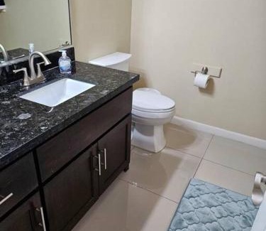 McAllen Apartment | Heights at Mcoll Luxury Condo #2