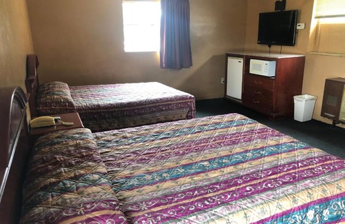 Muskegon Heights Hotel | Heights Motel