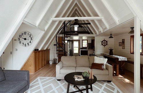 Friberg Cabin | Heilberger Hus [Ottertail Co. A-frame] nThe perfect relaxing LAKE Cabin