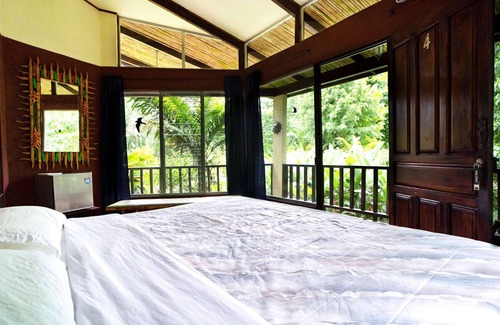 Las Horquetas Bed & Breakfast | Heliconia Island