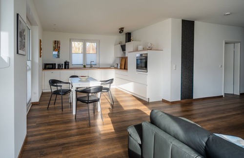 Schwerin Apartment | Helle 3 Zimmer Ferienwohnung, 83 Quadratmeter, Direkt am Schweriner See