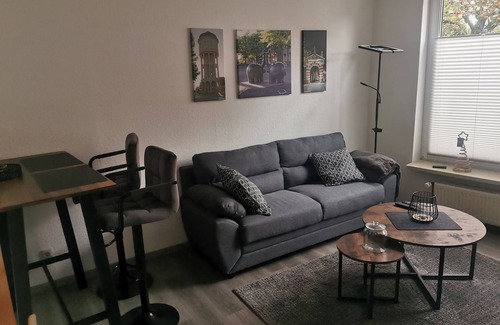 Emden Apartment | Helle, Zentral Gelegene Ferienwohnung, 27m², Max. 2 Pers