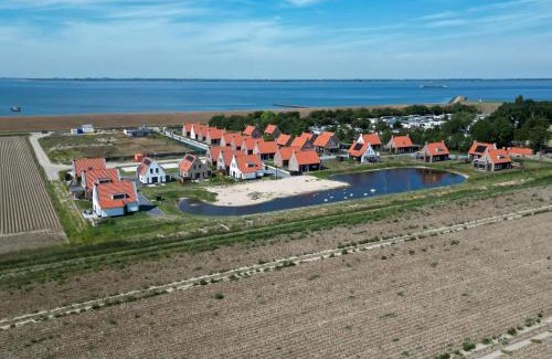 Ossenisse House | Hello Zeeland - Vakantiewoning Knuitershoek 104