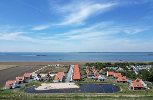 Ossenisse House | Hello Zeeland - Vakantiewoning Knuitershoek 88