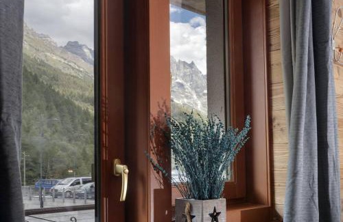 Valtournenche Apartment | HelloChalet - Chez León