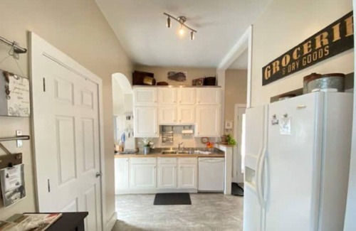 Helper House | Helper Train House