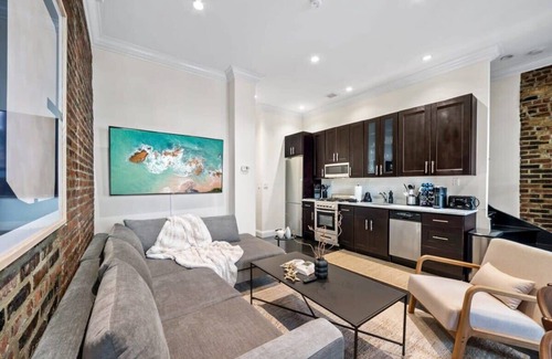Upper East Side House | Hemlock by Rove Travel | UES 5BR Duplex w/Roof