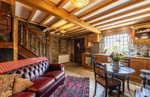 Rhyd-y-foel Cottage | Hen Wrych Hall Tower