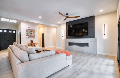 Henderson House | Henderson Home w/ Pool - 11 Mi to T-Mobile Arena!