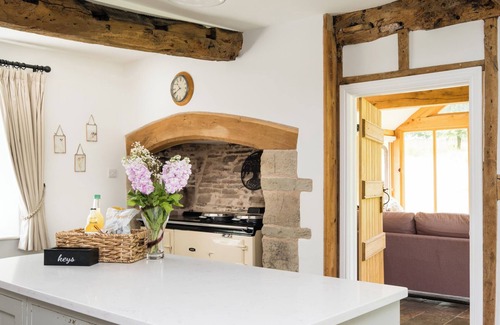 Hope under Dinmore Cottage | Henhouse Farm