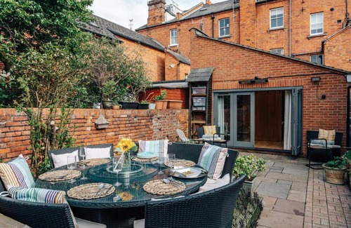 Henley Apartment | Henley Gardens