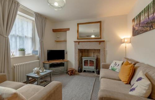 Eyam House | Herbal Cottage