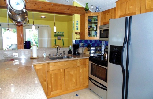 Bainbridge Island Cottage | Here's the Best: Bainbridge Island; Water Access; Close to Town