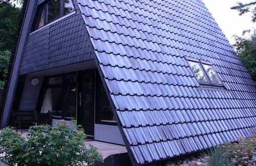 Damp House | Here you will find harmony for the soul and body, garden & house are inviting