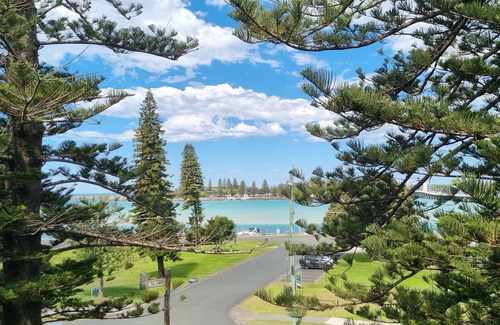 Tuncurry Apartment | Heritage 401 overlooking the iconic bridge and waterways of Tuncurry-Forster