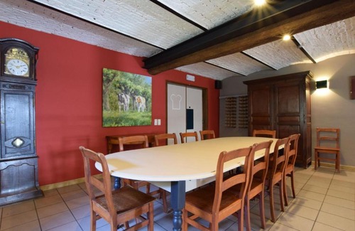 Lavacherie House | Heritage Farmhouse in Lavacherie with Jacuzzi