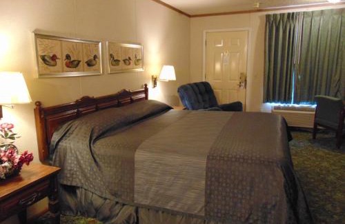 Lazbuddie Hotel | Heritage House Inn