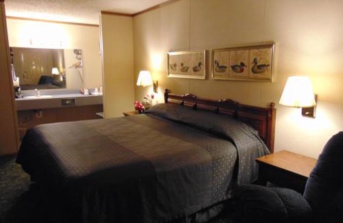 Lazbuddie Hotel | Heritage House Inn