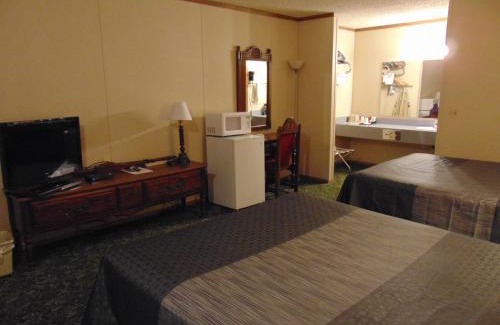 Lazbuddie Hotel | Heritage House Inn
