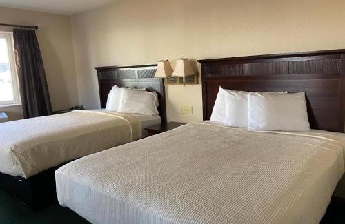Watertown Hotel | Heritage Inn Hotel