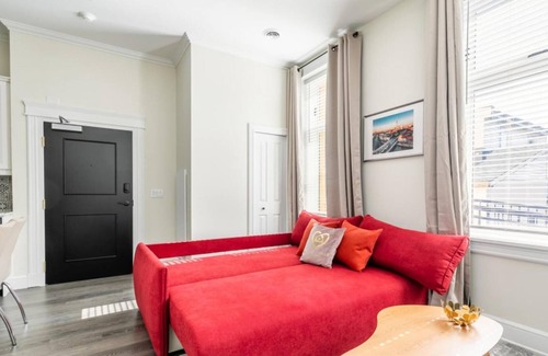 Smiths Falls Apartment | Heritage Rideau 1Br Apartment Free Parking