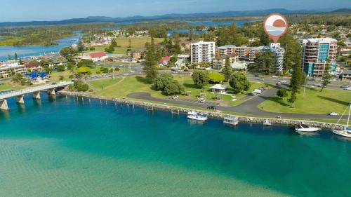 Tuncurry Apartment | Heritage unit 101