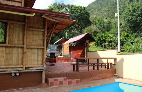 Cocorna Other | hermosa cabaña villa majo, cuenta con el espectacular rio santo domingo