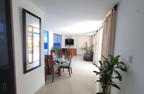 Ricaurte Villa | Hermosa casa con Jacuzzi privado y piscina comunal