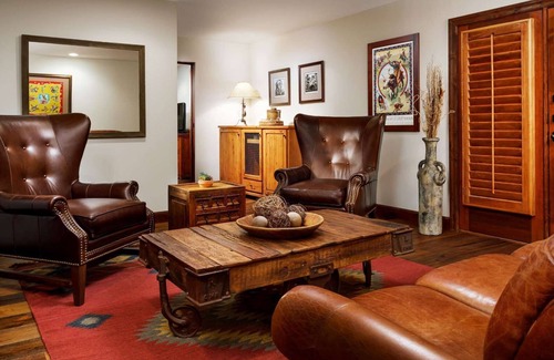 Paradise Valley Hotel | Hermosa Inn