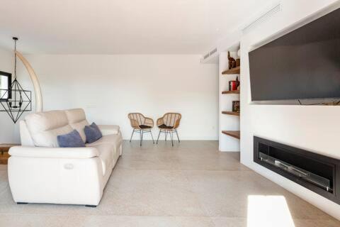 Gava Villa | Hermosa villa en Sentiu