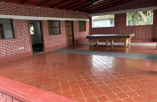 Ginebra Villa | Hermosa y tranquila finca con piscina