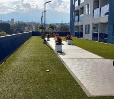 Ibague Apartment | Hermoso apartamento con piscina ubicado cerca a los principales centros comerciales