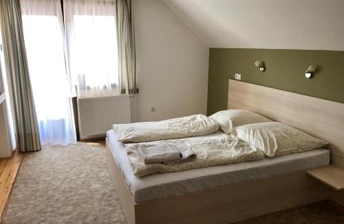 Szentendrei House | Herold Panzió
