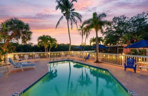 Siesta Key House | Heron Lagoon, dock, pool, the Tortuga at Siesta Key Bungalows
