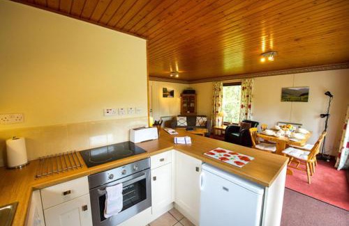 Crianlarich Ski Chalet | Heron Lodge sleeps up to 4 with free wifi