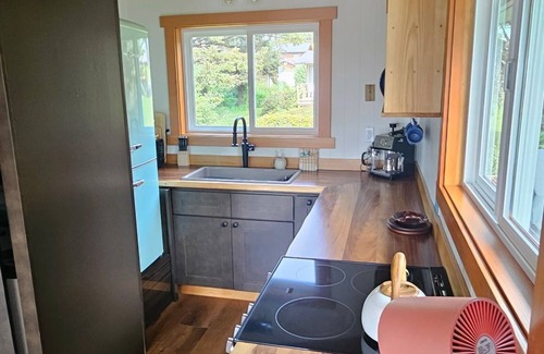 Cape Meares House | Heron's Hearth Beach Bungalow