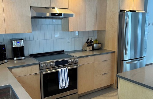 Winthrop House | Heron's Landing - modern, newly built 2-bed/2-bath house near Mazama