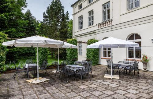 Krakow am See Apartment | Herrenhaus Marienhof