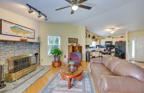 Keene House | Herrington Lake Getaway w/Water-View Deck!