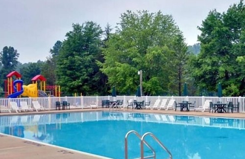 Lebanon - Pine Grove RV Rental | Hershey RV & Camping Resort