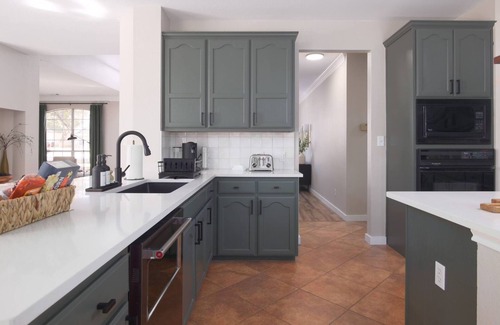 North Buttercup Creek House | Hestia: Spacious Cedar Park Luxe Retreat