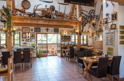 Krumau am Kamp House | heurigengasthof prinz