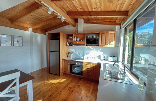 Binalong Bay House | HEXAGON BEACH HOUSE - Great views of the Bay of Fires