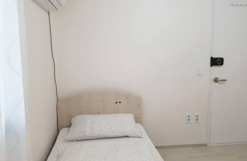 Daeheung-dong Apartment | HEYS house Shinchon 5BR