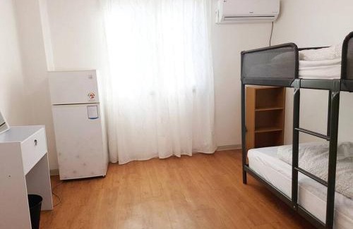 Daeheung-dong Apartment | HEYS house Shinchon 5BR