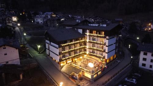 Brusson Hotel | HG Hotel Italia