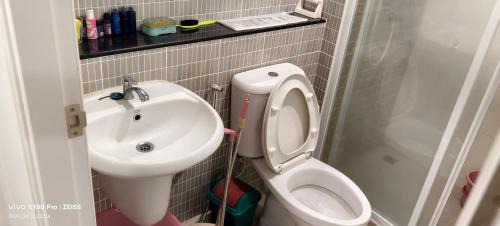 Bang Sue Apartment | hhhkkk