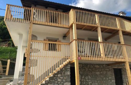 Kobarid Apartment | Hiša Pri Koritu - Apartma Matajur