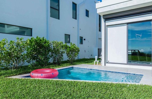 Melbourne Beach House | HI3057HA 4 bed, Ocean Villa, Beachfront