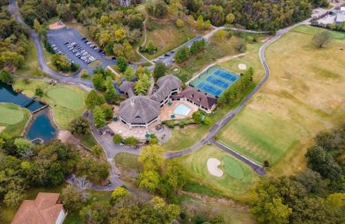 Branson West House | Hibernation Hollow at Stonebridge